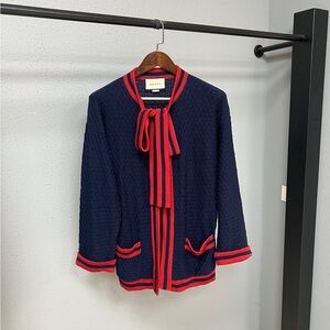 ❌sold❌🚩steal authentic Gucci Women's Navy and Red Blazer
